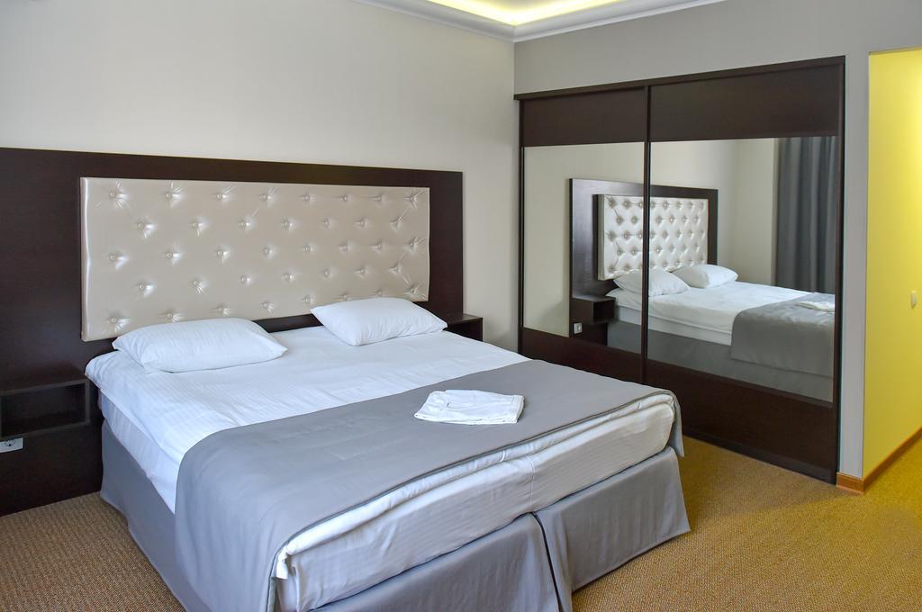 Hotel Skif &